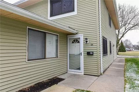 64 Milrace Dr, East Rochester, NY 14445