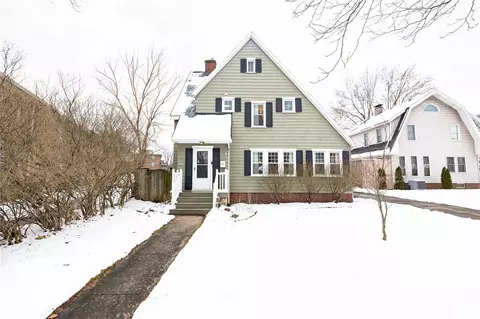 915 Blossom Rd, Rochester, NY 14610