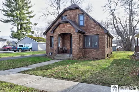 11 W 3rd St, Busti, NY 14750
