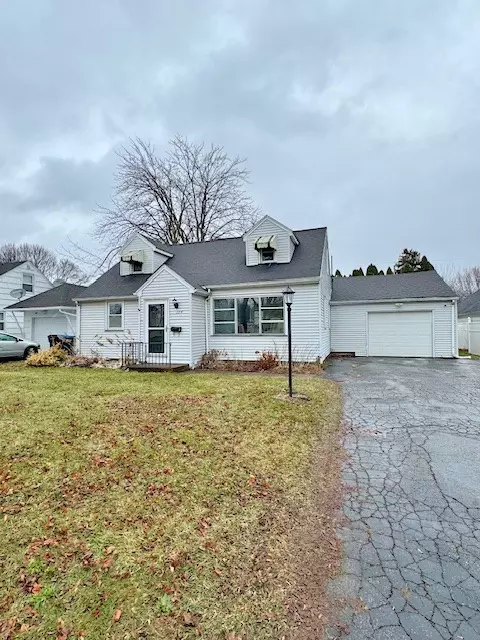 164 Mason Ave, Greece, NY 14626