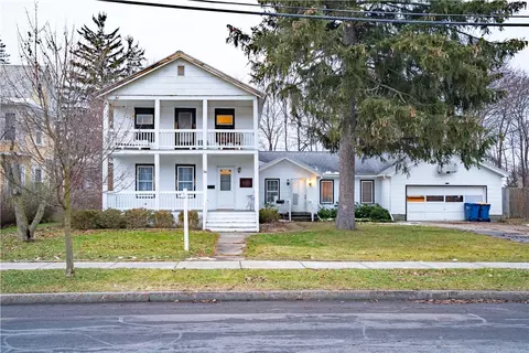 16 Broad St, Clifton Springs, NY 14432