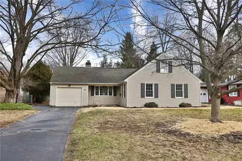 74 Pleasant Way, Perinton, NY 14526