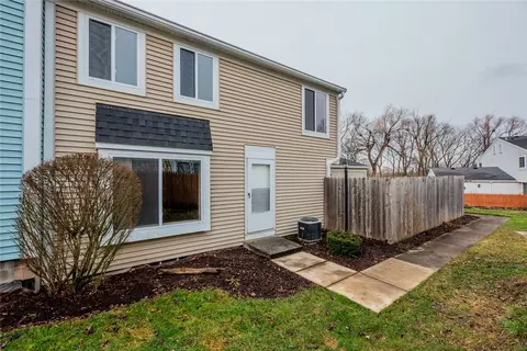 195 Greenway Blvd, Riga, NY 14428