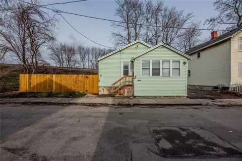 22 Skuse St, Rochester, NY 14605