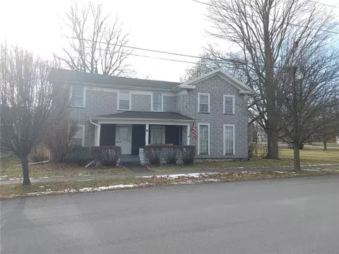 33 Buffalo St, Bergen, NY 14416