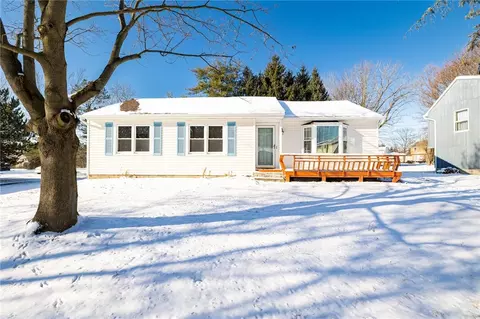 21 Anemone Ln, West Henrietta, NY 14586