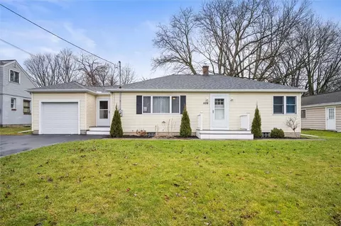 1108 Howard Rd, Gates, NY 14624