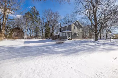6 Baker St, Riga, NY 14428