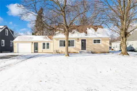465 Harvest Dr, Greece, NY 14626
