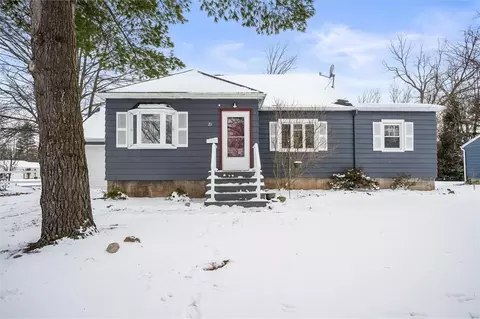 21 Kimberlin Dr, Sweden, NY 14420