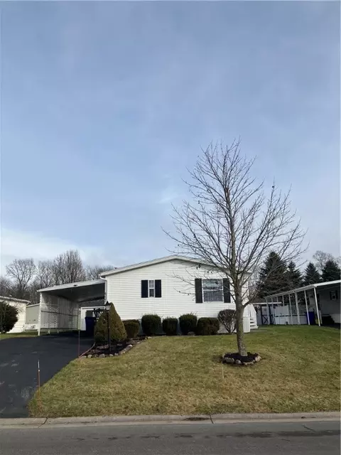 6337 Lambert St #C305, Victor, NY 14564