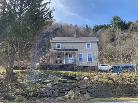 3944 E River Rd, Walton, NY 13856