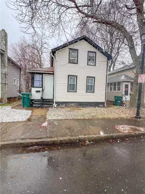 11 Straub St, Rochester, NY 14613