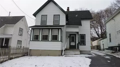 11 Hughes Pl, Rochester, NY 14612