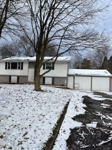 824 Stony Point Rd, Ogden, NY 14559