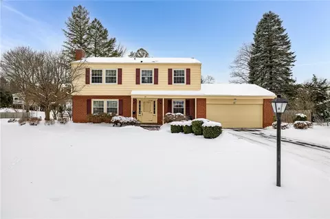 21 Musket Ln, Pittsford, NY 14534