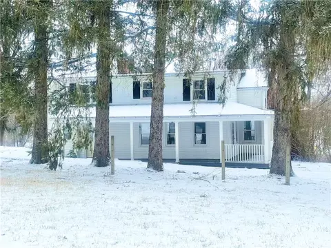 4 Bryant Sq, Potter, NY 14544