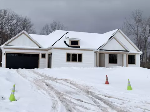 1206 Lake Point Dr, Webster, NY 14580