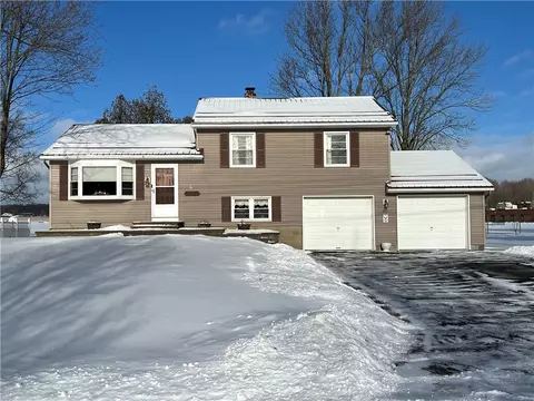 481 Fairview Dr, Winfield, NY 13491