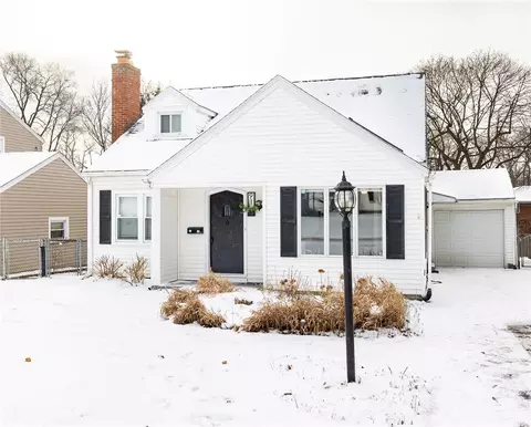 91 Heberton Rd, Irondequoit, NY 14622