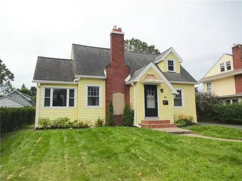85 Thatcher Rd, Irondequoit, NY 14617