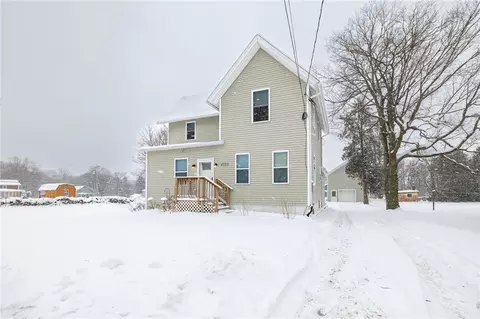 4533 S Hulberton Rd, Holley, NY 14470