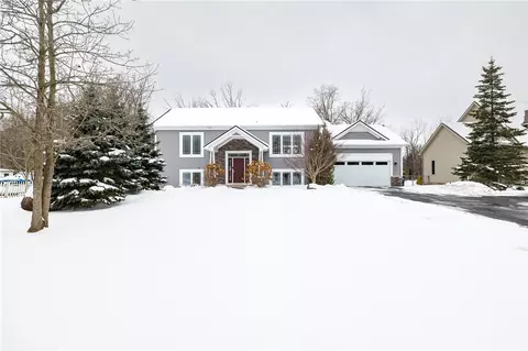 67 North Ave, Greece, NY 14626