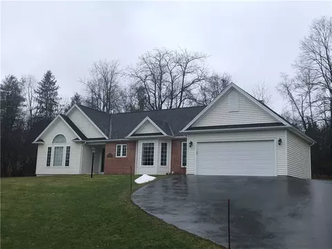 15 Rush Hills Dr, Rush, NY 14543