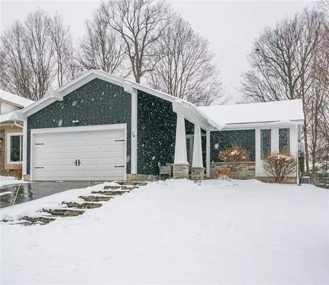74 Westover Dr, Webster, NY 14580