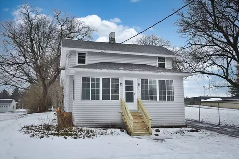352 Fort Hill Ave, Canandaigua, NY 14424