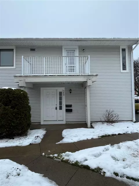 548 Eastbrooke Ln, Rochester, NY 14618