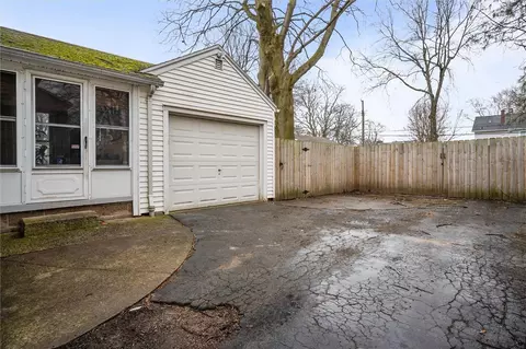 Exterior - 385 Barry Rd, Irondequoit, NY 14617 photo 4 of 10