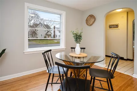 Dining - 385 Barry Rd, Irondequoit, NY 14617 photo 4 of 5