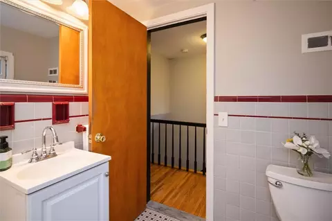 Bath - 385 Barry Rd, Irondequoit, NY 14617 photo 2 of 2