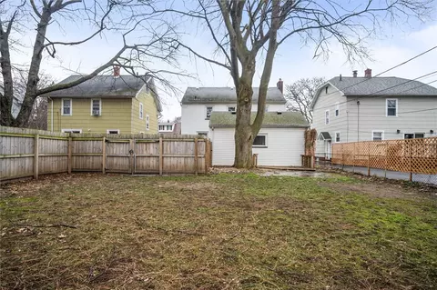 Exterior - 385 Barry Rd, Irondequoit, NY 14617 photo 7 of 10