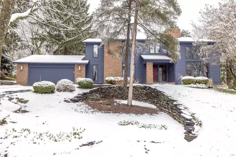 11 Rustic Pnes, Pittsford, NY 14534