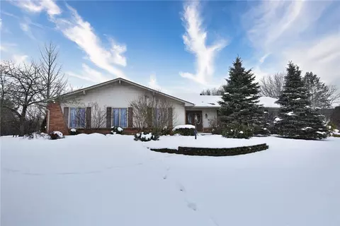 490 Stone Rd, Pittsford, NY 14534