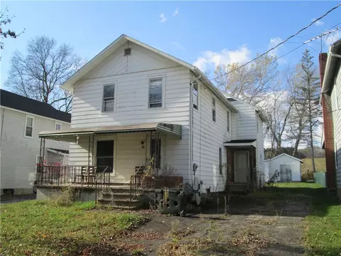 40 South St, Leicester, NY 14481