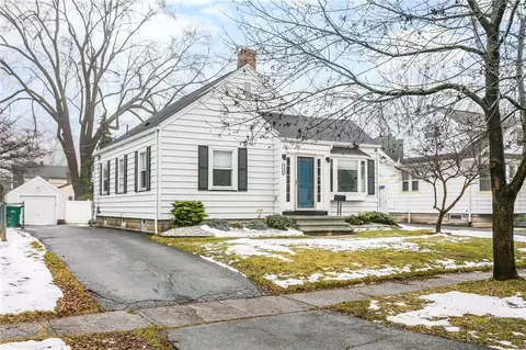 239 Estall Rd, Greece, NY 14616