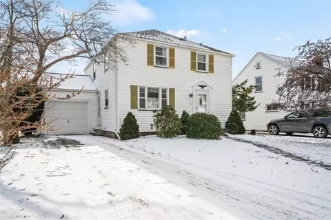 149 Montclair Dr, Irondequoit, NY 14617 photo 3
