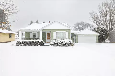 420 Mill Rd, Greece, NY 14626