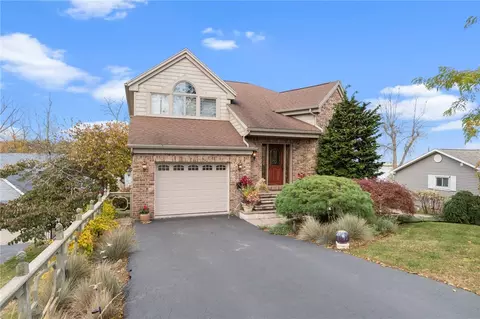 8345 Graves Point Rd, Huron, NY 14590