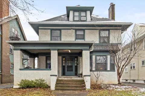 194 Culver Rd, Rochester, NY 14607