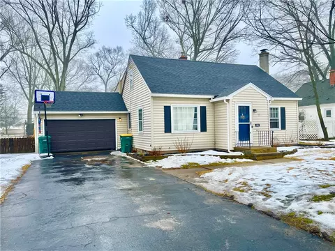 850 Dewitt Rd, Webster, NY 14580