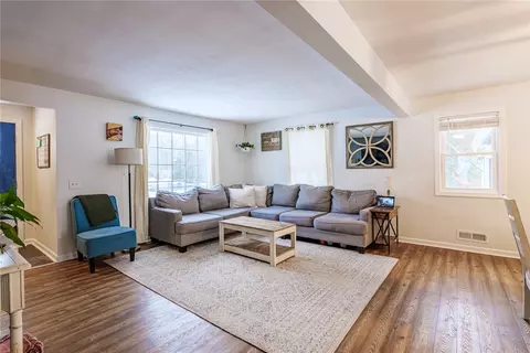 850 Dewitt Rd, Webster, NY 14580 photo 8