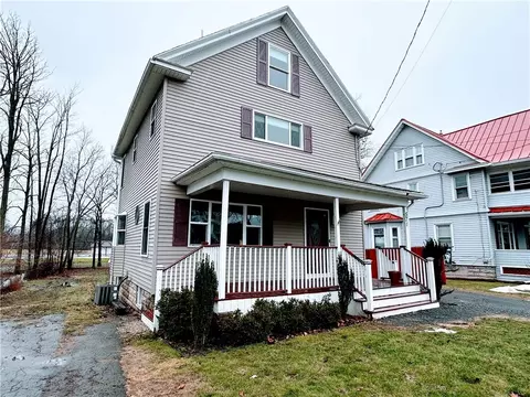 571 Ridge Rd, Webster, NY 14580