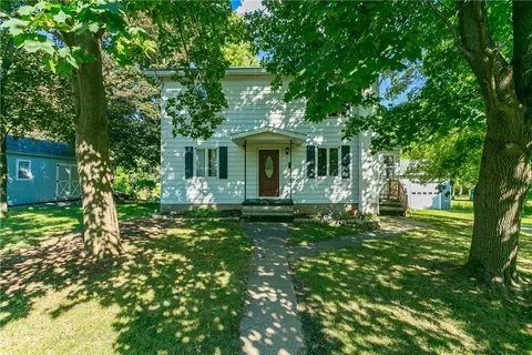 7 Hoag St, Seneca Falls, NY 13148