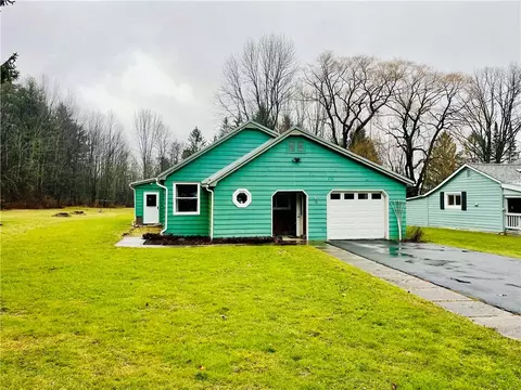 42 Prospect St, Fillmore, NY 14735