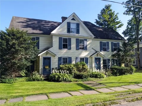 15 2nd St, Delhi, NY 13753