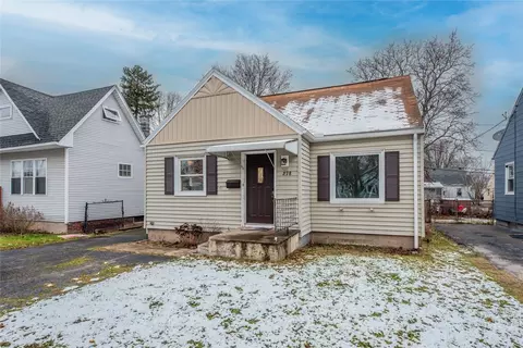 278 Brayton Rd, Greece, NY 14616